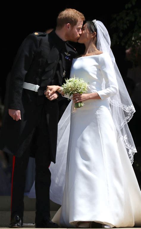 A Royal Wedding From Prince Harry And Meghan Markle Romance Rewind E News