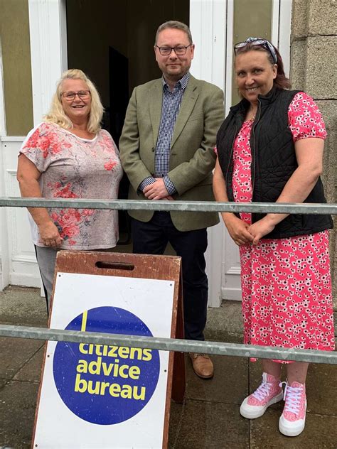 mp visits citizens advice bureau as report warns of hard winter ahead