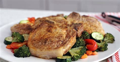 Easy Pork Chops With Roasted Vegetables Recipe Yummly