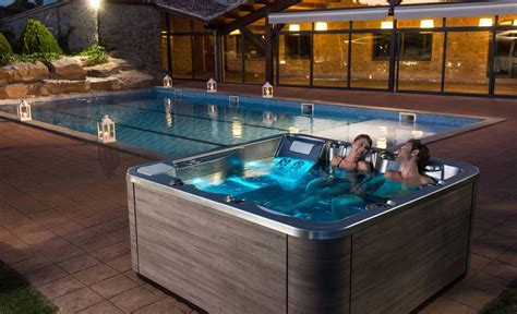 Buy Hot Tubs And Hydromassage Tubs Hot Tub Manufacturer Aquavia Spa