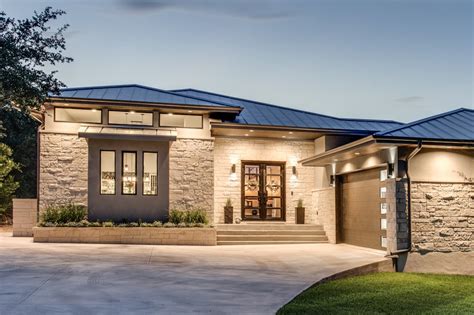 Contemporary Style House Plan 4 Beds 4 Baths 3349 Sqft