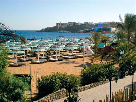 Friendly relaxed atmosphere where you can sit and socialize with friends in doors or out. Sharm el Sheikh - Ghazala Beach Resort » Diverse Travel