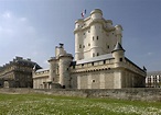 Au fil des fortifications. Château de Vincennes : le plus haut donjon d ...