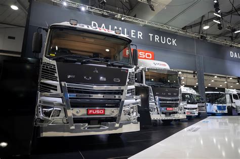 Video Daimler Showcases Battery Electric Truck Range Brisbane Truck Show