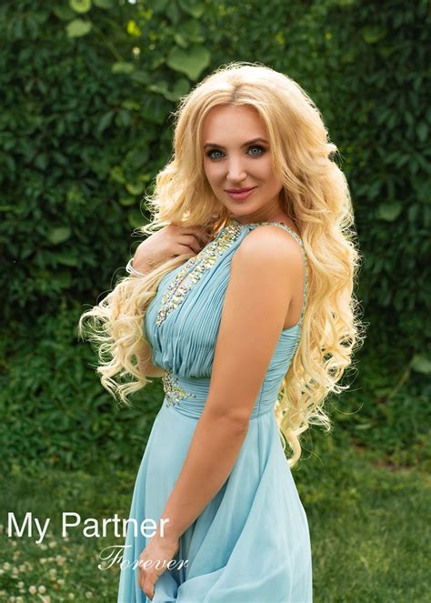 Single Ukrainian Girl Yuliya From Kiev Ukraine