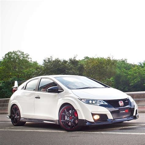 The following other wikis use this file: Honda Civic Type R FK2 79：香港第一車網