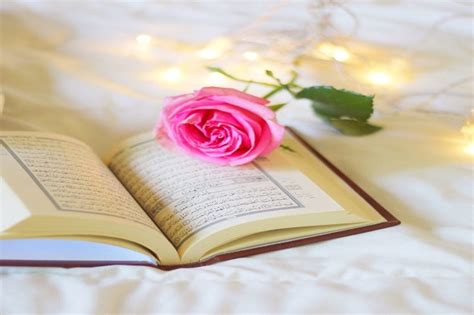 This is chapter 56 of the noble quran. Membaca Surat Al-Waqiah, Amalan Terbaik bagi Perempuan