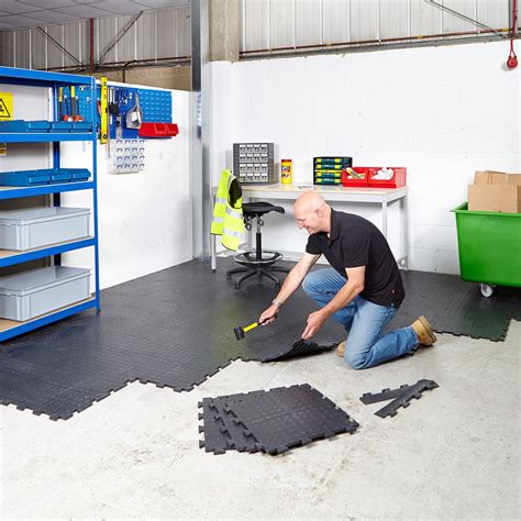 These garage flooring drain tiles are the easiest way to create an attractive but tough floor in any area. Garage Floor Tiles Interlocking Heavy Duty Vinyl Flooring ...