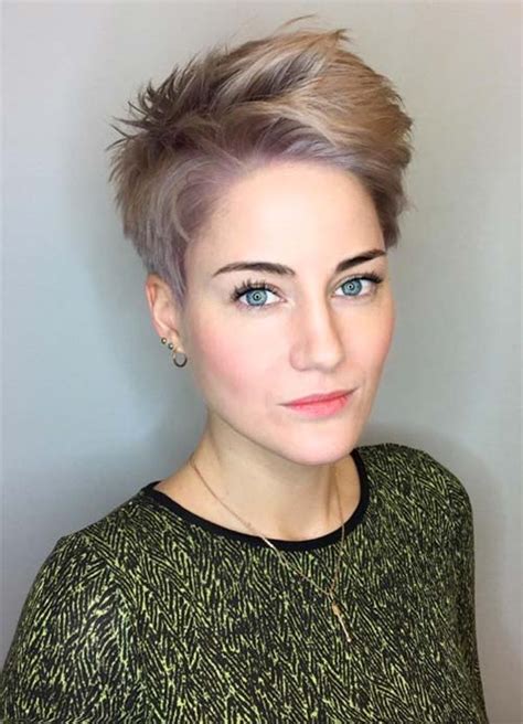 Different styles of short cuts for fine hair. 55 Short Hairstyles for Women with Thin Hair | Fashionisers