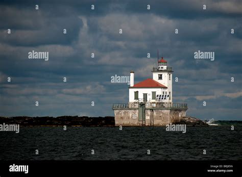 Oswego West Lighthouse Hi Res Stock Photography And Images Alamy