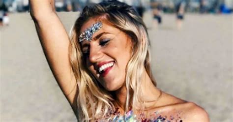 Are Glitter Boobs The Latest Festival Beauty Trend See Revealing Craze