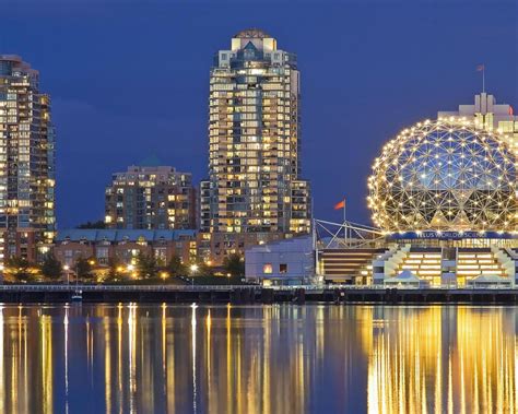 Downtown Vancouver British Columbia Architectural Scenery Wallpaper