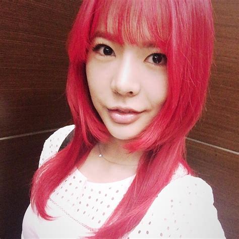 Snsd Sunny Greets Fans With Cute Selfies Wonderful Generation