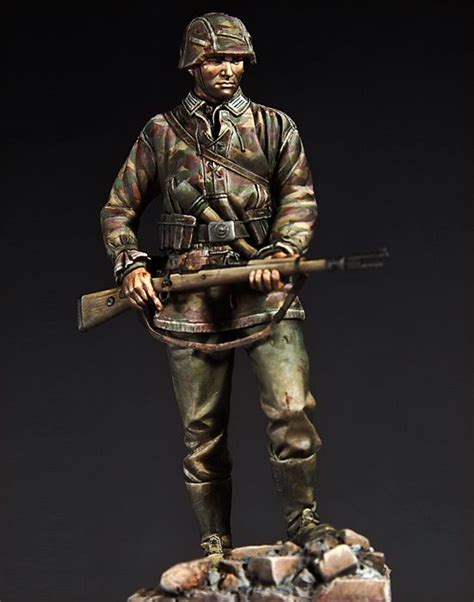 Unassambled 118 90mm Panzer Grenadier Soldier Winter 90mm Figure