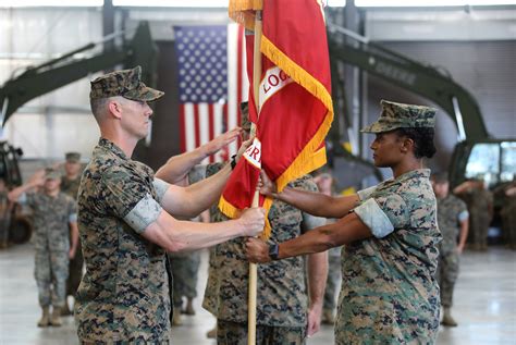 Headquarters Group Welcomes New Commander Us Marine Corps Logistics
