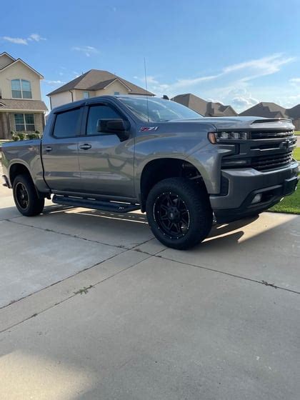 View Build 35 Inch Lifted 2019 Chevy Silverado 1500 4wd Rough Country