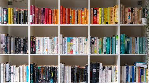 How To Feng Shui Your Bookcase