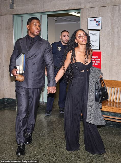 Jonathan Majors Ex Girlfriend Grace Jabbari Breaks Down In Nyc Court