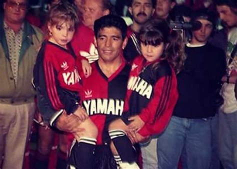 Newell's old boys have over 4.5 cards in their last 6 games. Cuando Maradona se puso la Leprosa • Planeta Newells