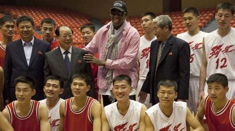 Dennis Rodman Coaches N Korea Basketball Team Bbc News