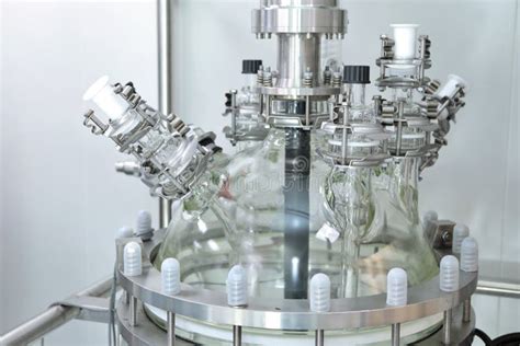 Reactors Of Suspensions And Solutions Manufacture Of Pharmaceutical