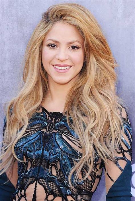 However, there are many types of fringe cuts that are in vogue. 20 Wavy Hairstyles To Explore The Gorgeous Side of You - The Xerxes