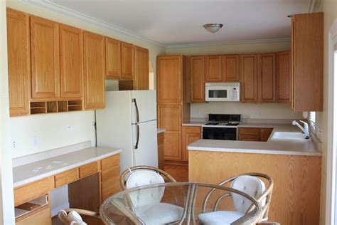 But there's really no reason to tolerate cabinet problems. Your Fabulous Life: Do it yourself kitchen cabinet refacing