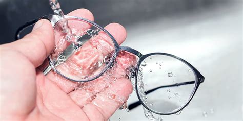 how to take care of your eyeglasses easily