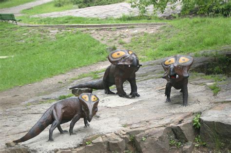 Bytomskie zoo mieściło się przy ulicy parkowej 3. KOTLINA DINOZAURÓW W ŚLĄSKIM OGRODZIE ZOOLOGICZNYM W ...