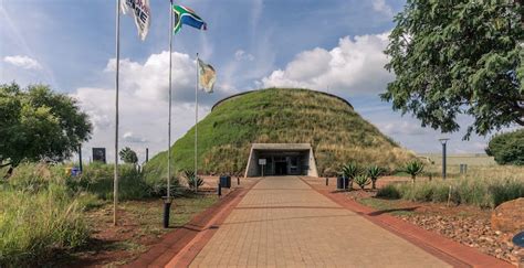 Cradle Of Humankind Sterkfontein Caves I Maropeng Tour Z Pretorii