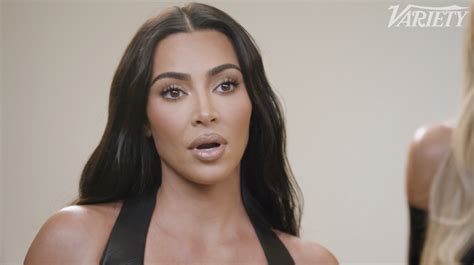kim khloe and kourtney kardashian s real skin revealed in unedited behind the scenes video