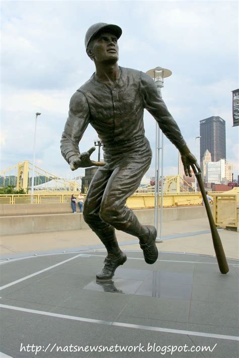 Roberto Clemente Roberto Clemente Statue At Pnc Park In Pittsburgh In