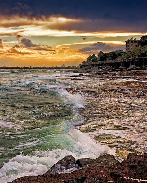 Sunset Waves In Caloundra Queensland Australia Caloundra Queensland