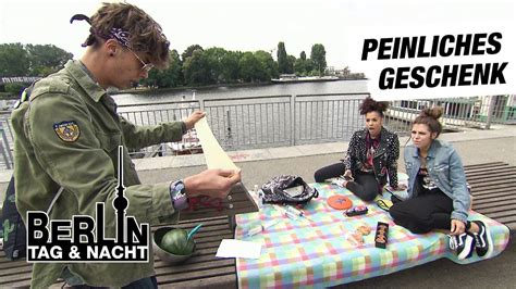 Berlin Tag Nacht Peinliches Geschenk 1759 RTL II YouTube