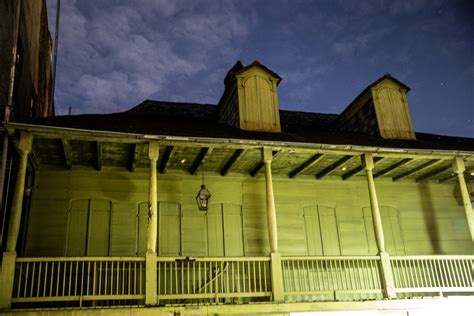 take a haunted history tour in new orleans carltonaut s travel tips