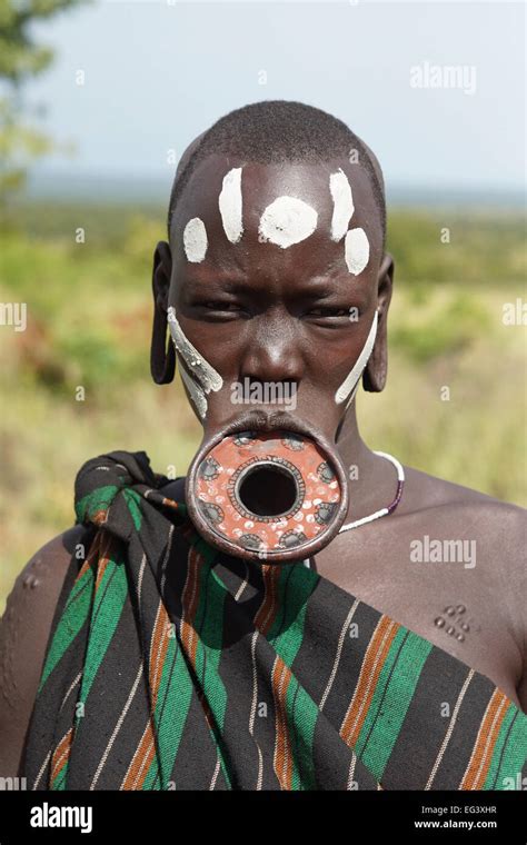 Jinka Ethiopia November 21 2014 Mursi Woman With Traditional Lip Plate On November 21 2014