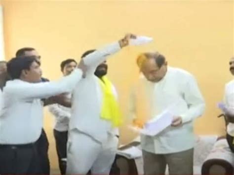 Solapur Man Throws Turmeric Powder At Minister Radhakrishna Vikhe