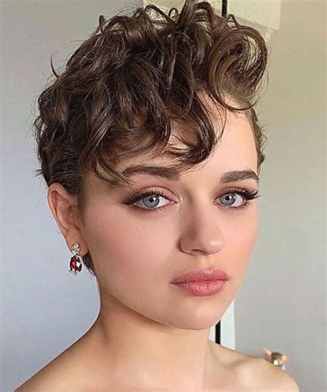 Asymmetrical short haircuts are the most striking among the models that have been increasing in trend for years. 15 New Curly Pixie Cuts in Summer 2020 - 2021