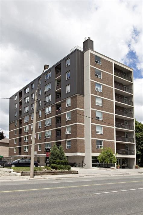 490 Eglinton Avenue East Cromwell Residential Building Apartment