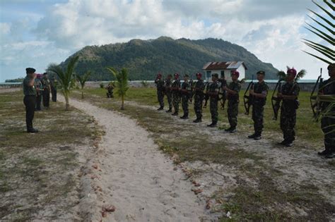 Panglima Tni Kunjungi Pulau Terluar Nkri Strategi Militer Indonesia