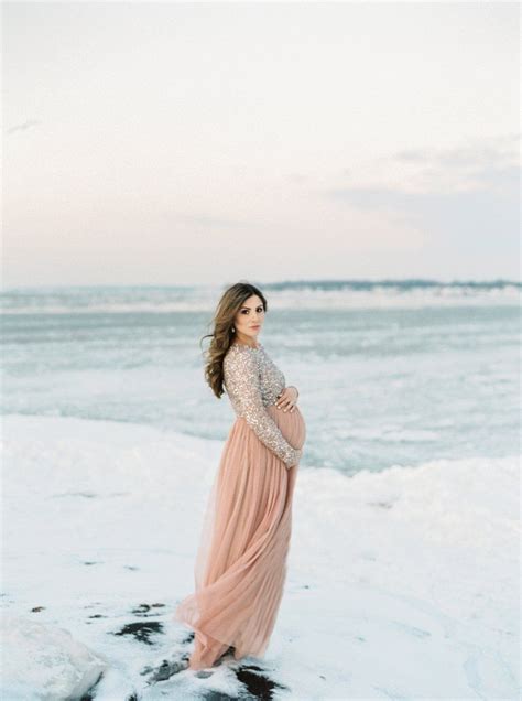 What To Wear For A Winter Maternity Shoot Lauren Mcbride Winter