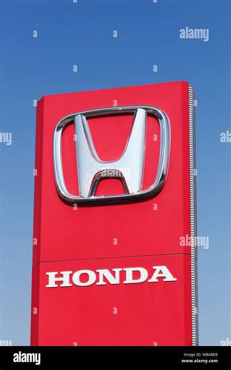Honda Logo Hi Res Stock Photography And Images Alamy