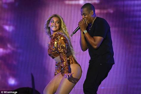 Beyonce Gets Flirty With Husband Jay Z On Stage As She Dazzles At Memorable Final Tour