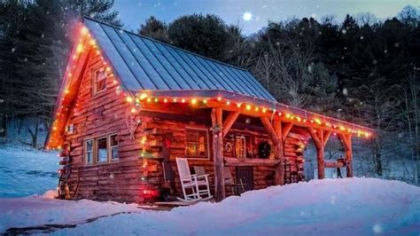 Christmas Cabin Ambience Christmas Star And Snow Falling Youtube