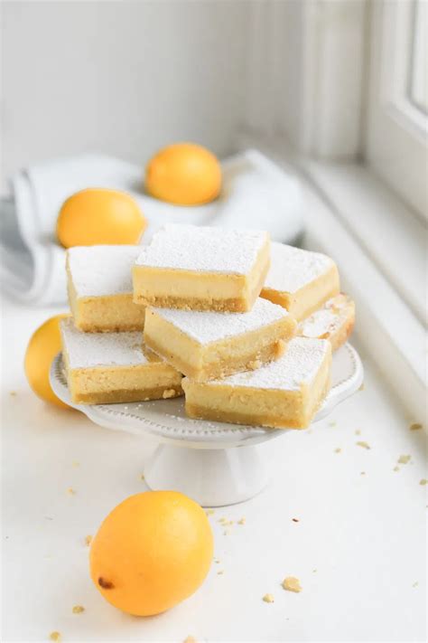 They'll last for about a month in the freezer. Keto Lemon Bars | Healthy Low Carb Easy To Make Lemon Bars ...