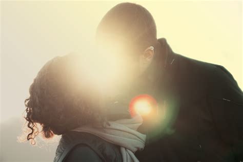 1360x768 Wallpaper Woman And Man Kissing During Sunrise Peakpx