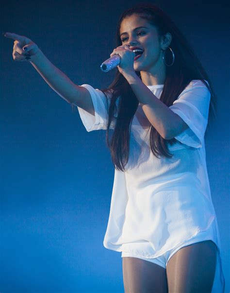 Picture Of Selena Gomez In Stars Dance Tour Selena Gomez