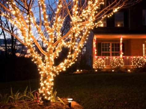 Buyers Guide For The Best Outdoor Christmas Lighting Diy