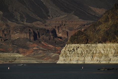 Lake Mead Americas Largest Water Reservoir That Serves 40 Million