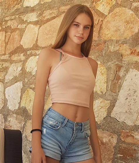 Loresa Hamitaj On Instagram Preteen Girls Fashion Cute Girl